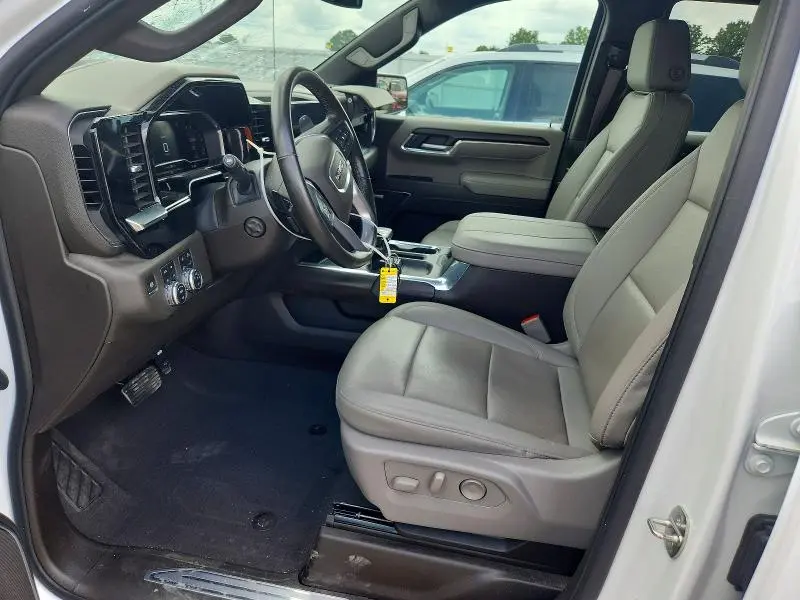 2024 GMC SIERRA K1500 SLT  