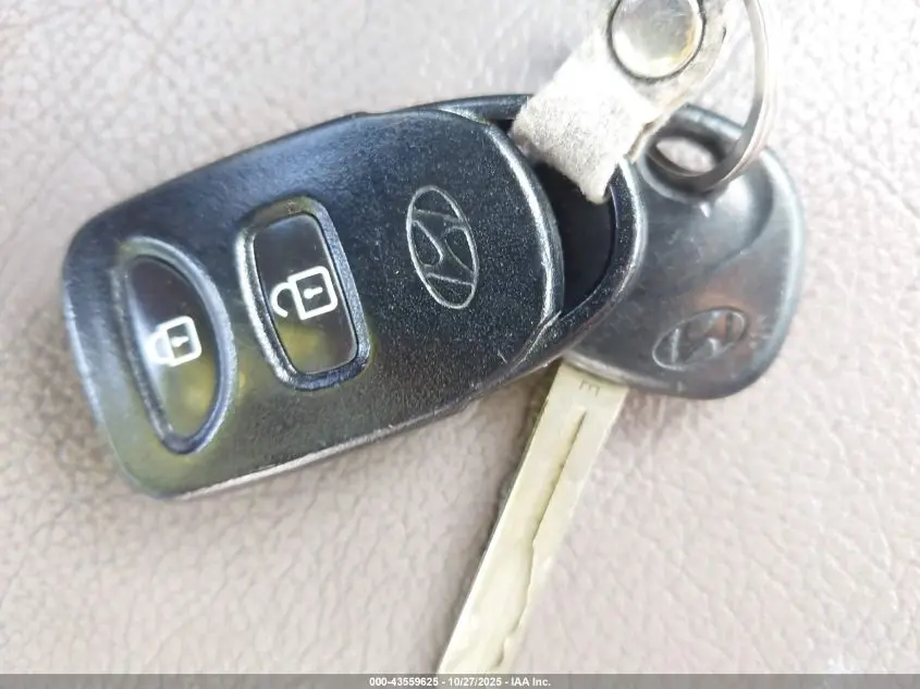 2012 HYUNDAI TUCSON GLS