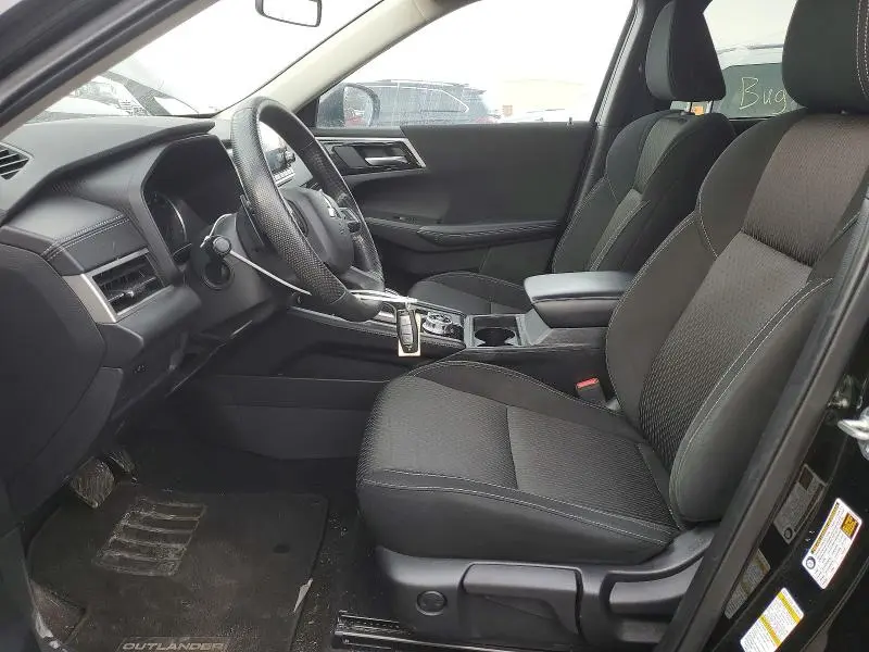 2024 MITSUBISHI OUTLANDER ES  