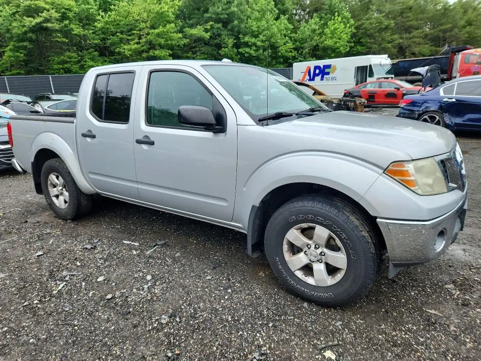 2011 NISSAN FRONTIER S  