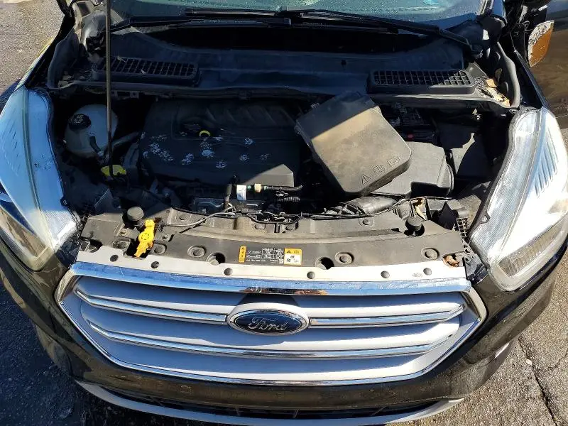 2017 FORD ESCAPE TITANIUM  