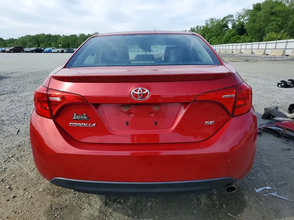 2017 TOYOTA COROLLA SE  