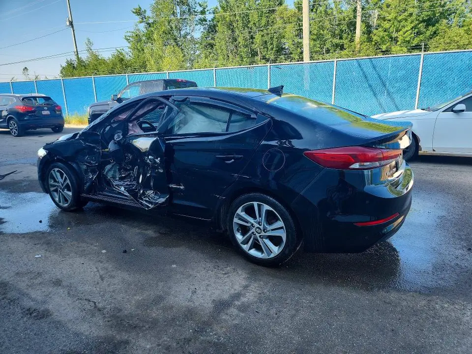 2017 HYUNDAI ELANTRA SE  