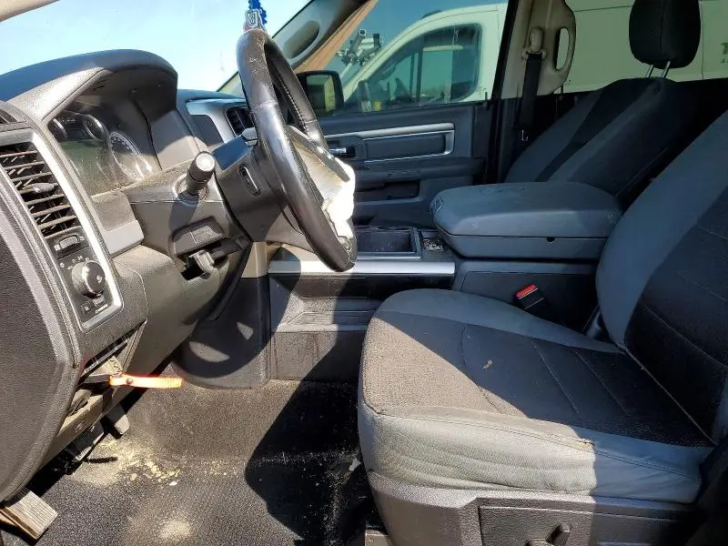 2014 RAM 1500 SLT  