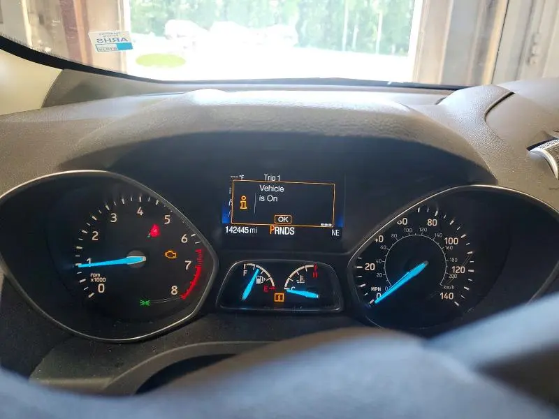 2019 FORD ESCAPE SE  