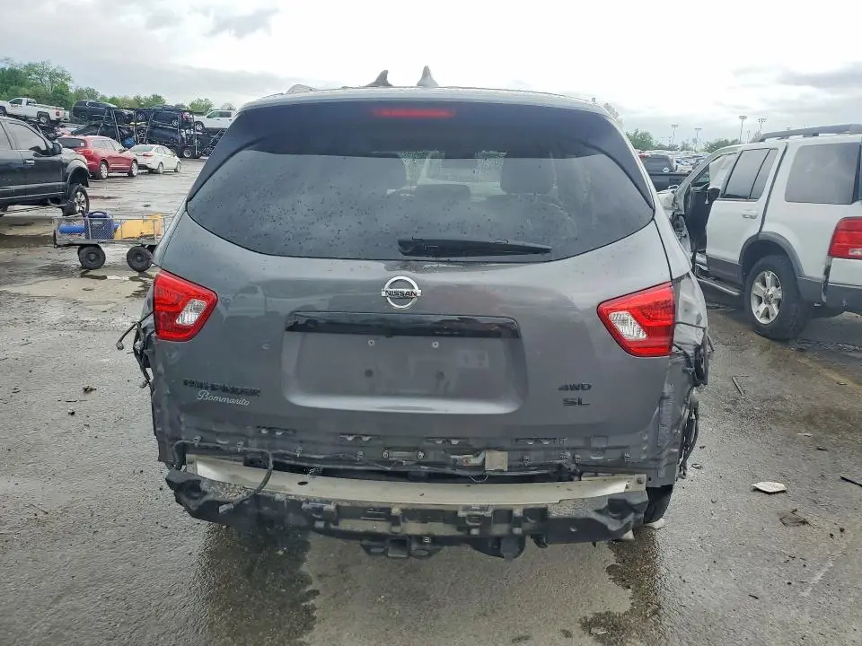 2019 NISSAN PATHFINDER SL  
