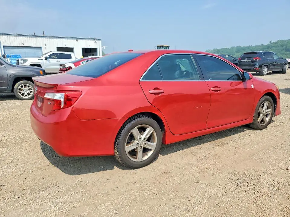 2012 TOYOTA CAMRY SE  