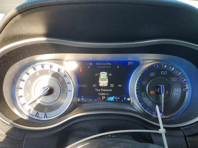 2015 CHRYSLER 300 LIMITED  