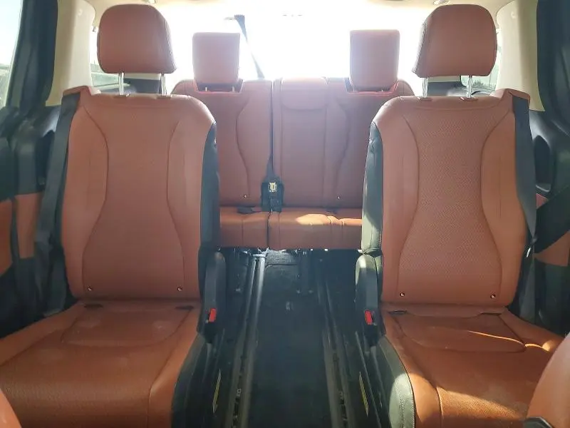 2024 KIA CARNIVAL SX PRESTIGE  