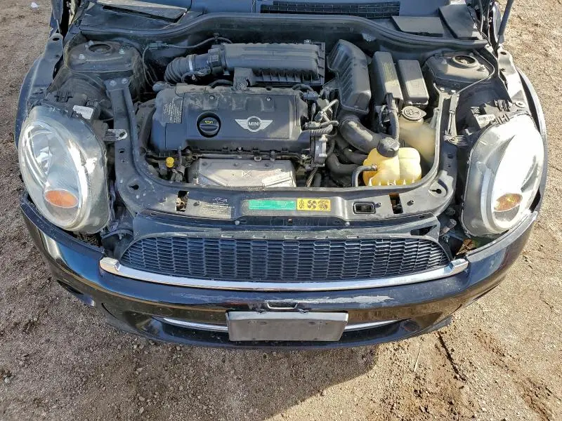 2011 MINI COOPER   