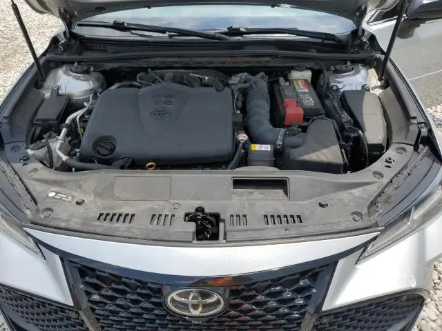 2019 TOYOTA AVALON XLE  