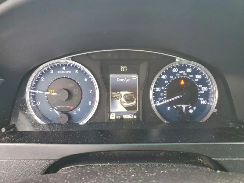 2016 TOYOTA CAMRY LE  