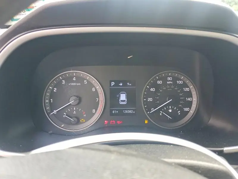 2019 HYUNDAI TUCSON SE  