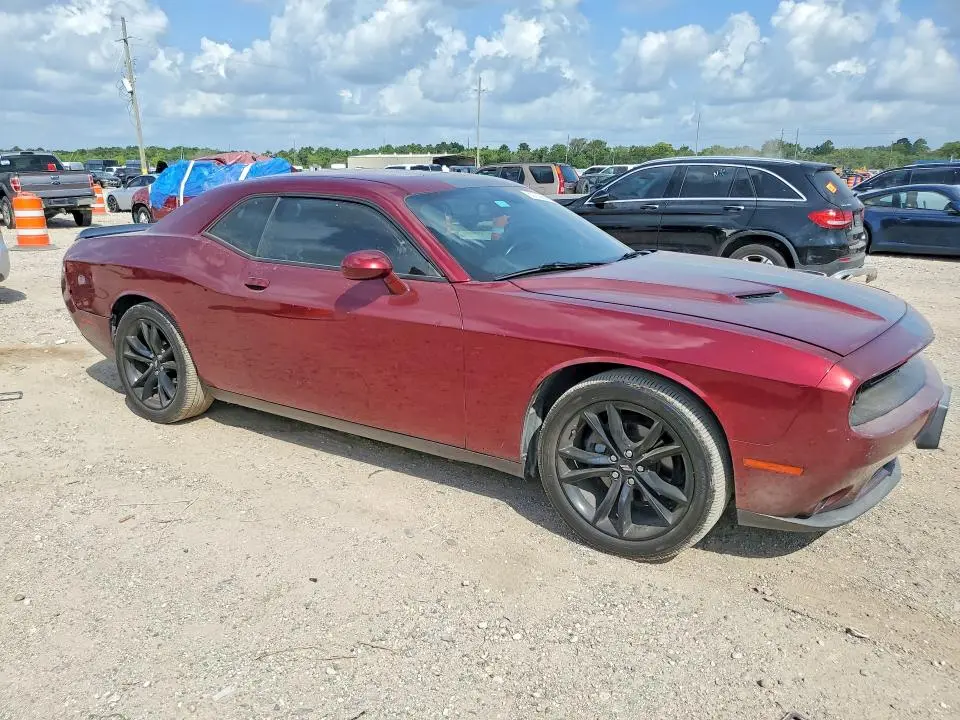 2018 DODGE CHALLENGER SXT  