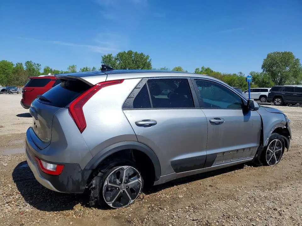2026 KIA NIRO LX  