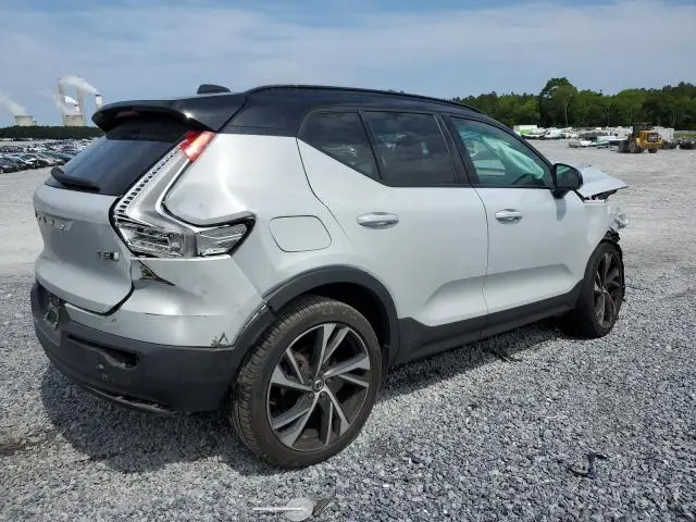 2021 VOLVO XC40 T5 R-DESIGN  