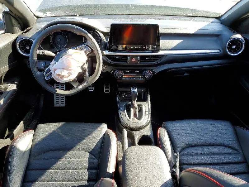 2023 KIA FORTE GT  