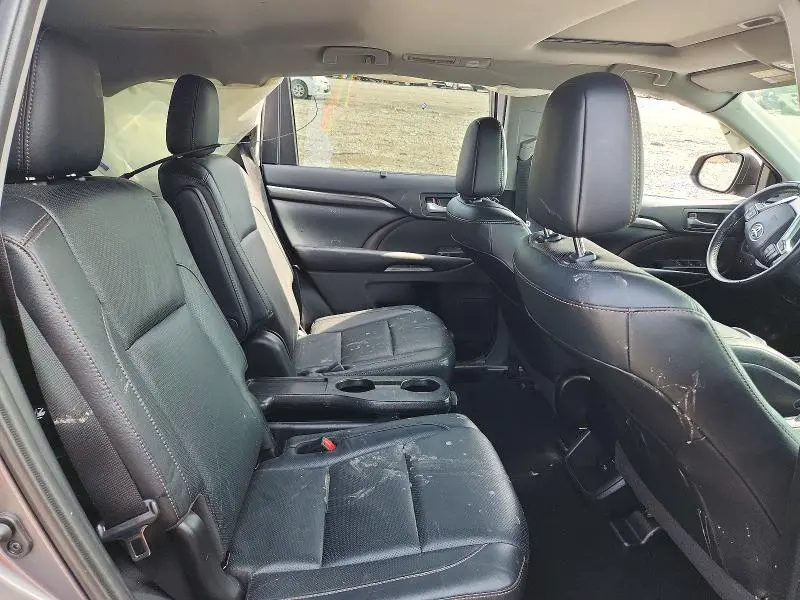 2019 TOYOTA HIGHLANDER LIMITED  