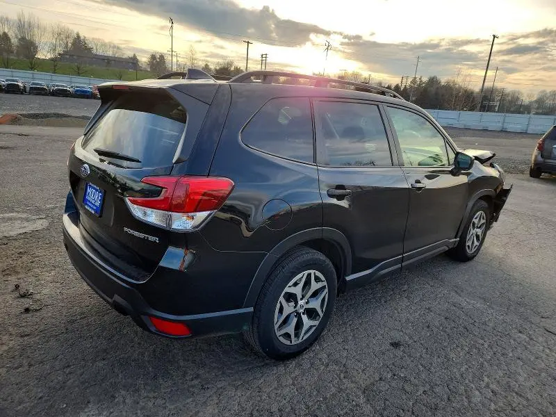 2023 SUBARU FORESTER PREMIUM  