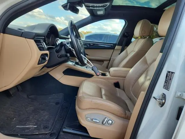 2019 PORSCHE MACAN   