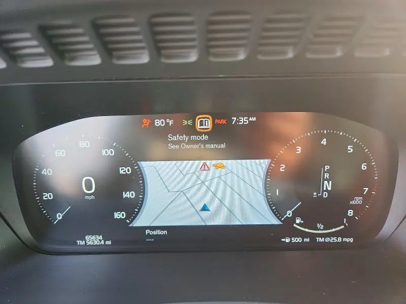 2020 VOLVO XC90 T6 MOMENTUM  