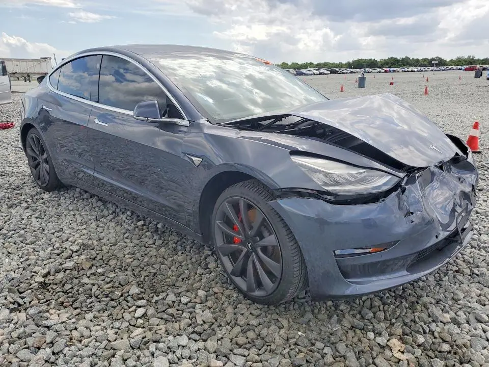 2020 TESLA MODEL 3   