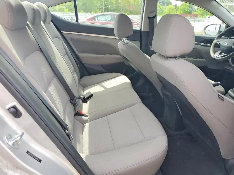 2019 HYUNDAI ELANTRA SEL  