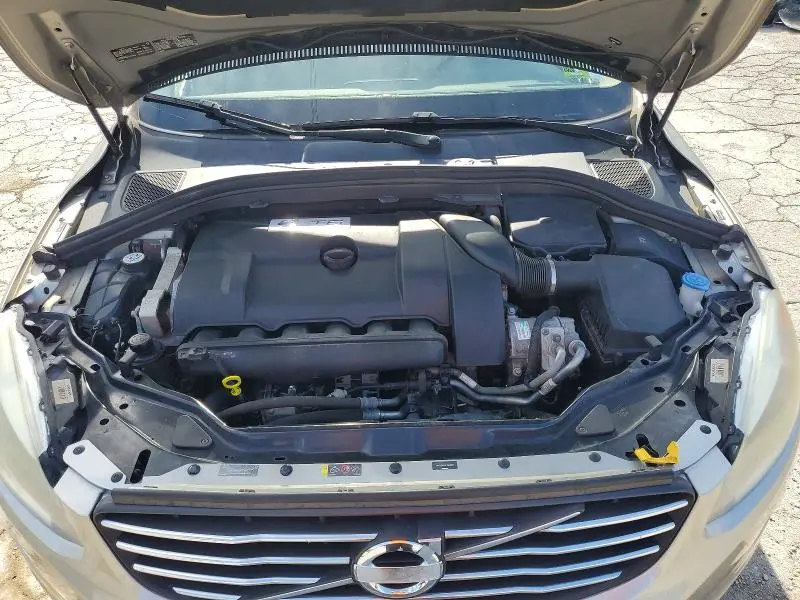 2015 VOLVO XC60 T6 PREMIER  
