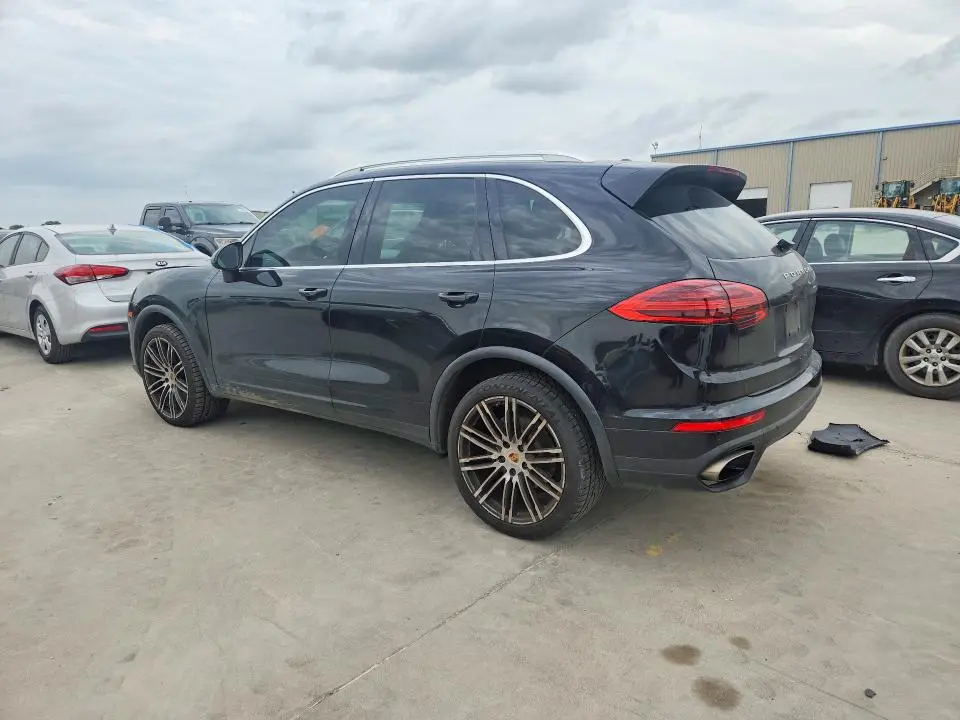 2016 PORSCHE CAYENNE   