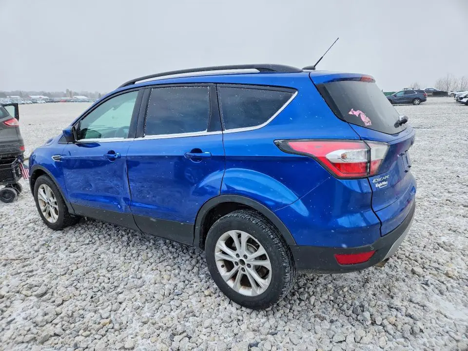 2017 FORD ESCAPE SE  