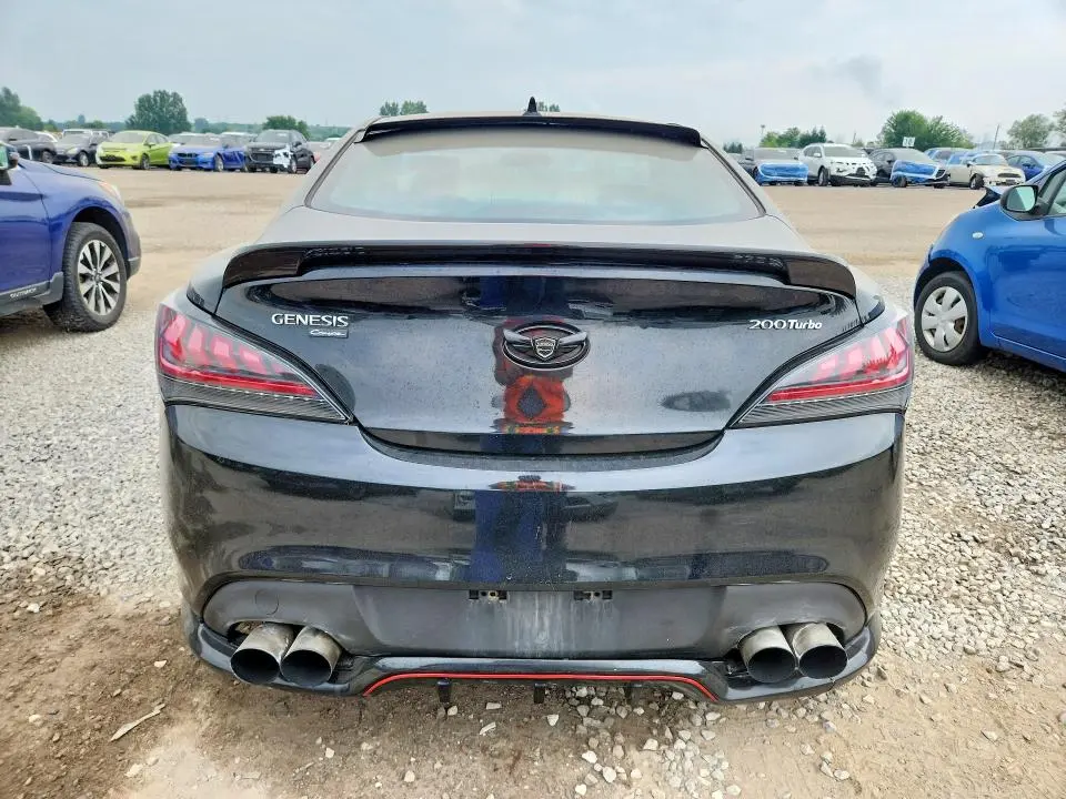 2010 HYUNDAI GENESIS   