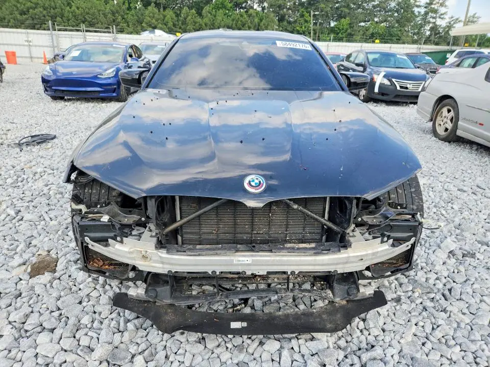 2022 BMW M5   
