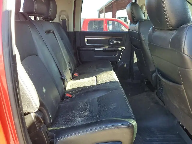 2013 RAM 2500 LARAM - BOX TRUCK