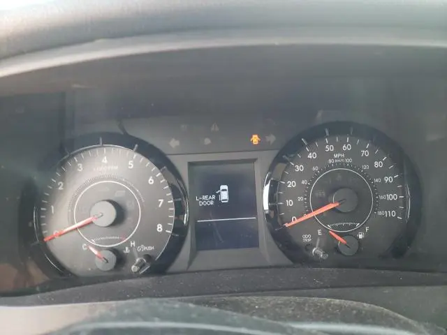 2017 TOYOTA SIENNA   