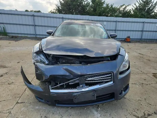 2011 NISSAN MAXIMA S  