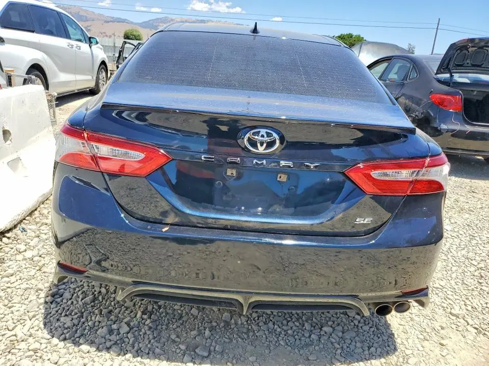2019 TOYOTA CAMRY SE  
