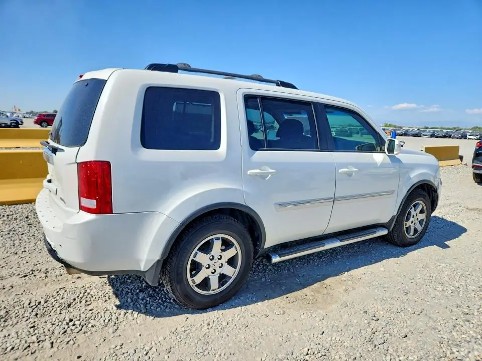 2011 HONDA PILOT TOURING  