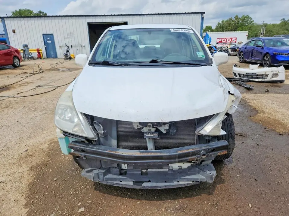 2011 NISSAN VERSA 1.8 S  