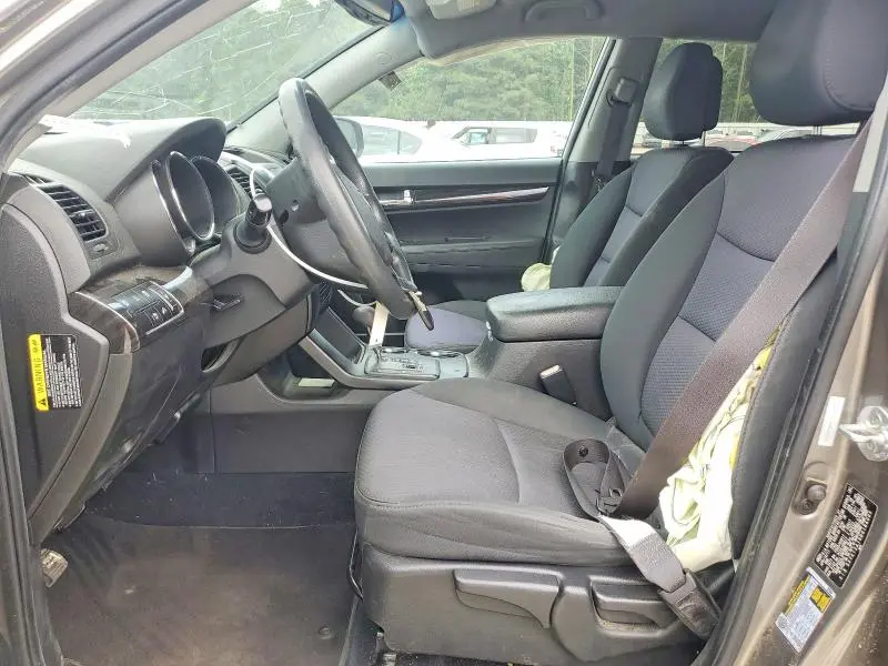 2011 KIA SORENTO LX  