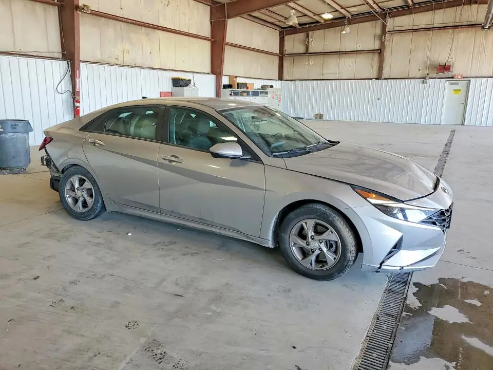 2021 HYUNDAI ELANTRA SE  