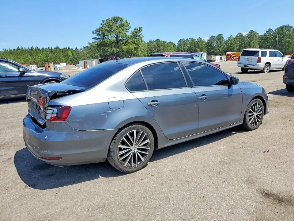2016 VOLKSWAGEN JETTA SPORT  