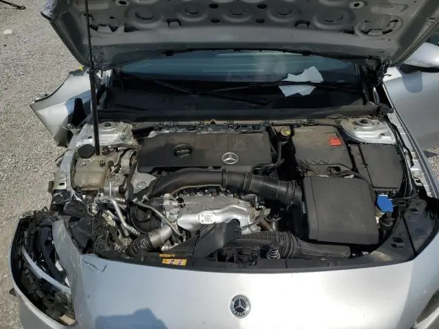 2022 MERCEDES-BENZ A 220  