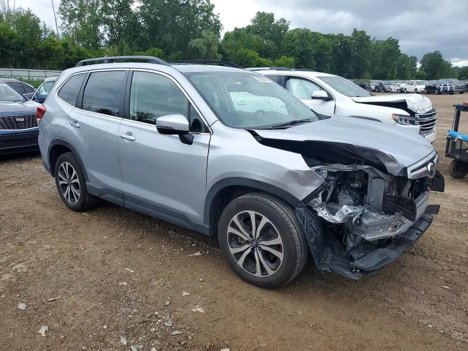2021 SUBARU FORESTER LIMITED  