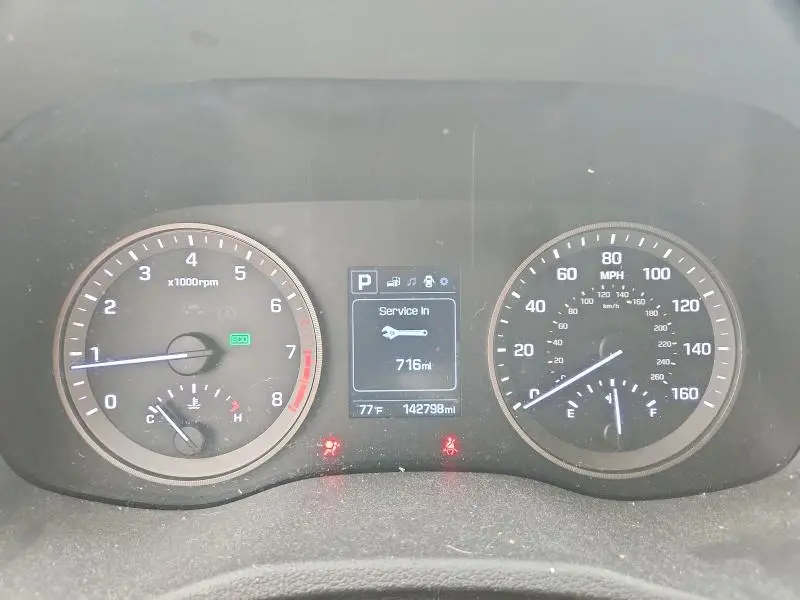 2016 HYUNDAI TUCSON SE  