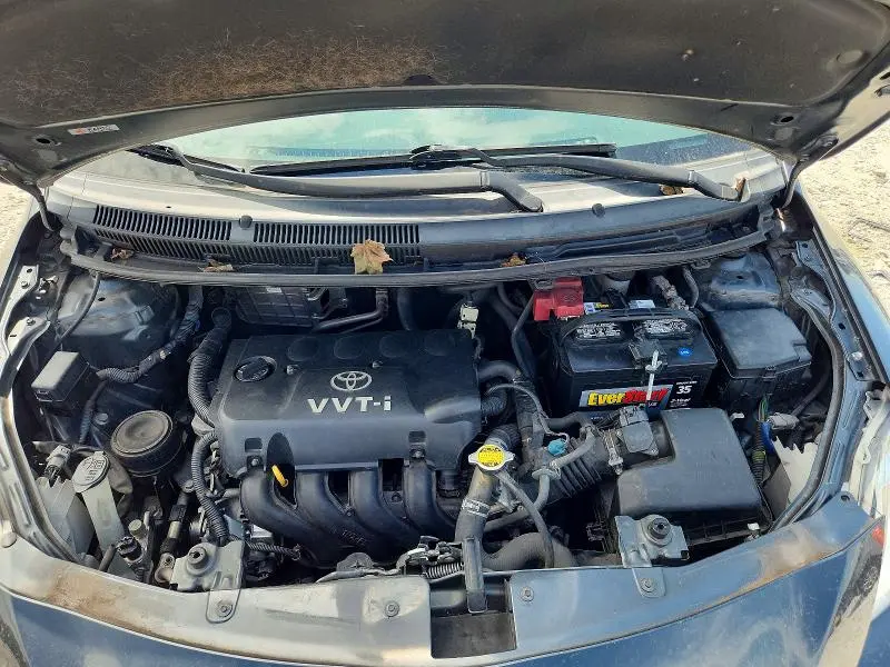 2010 TOYOTA YARIS BASE  