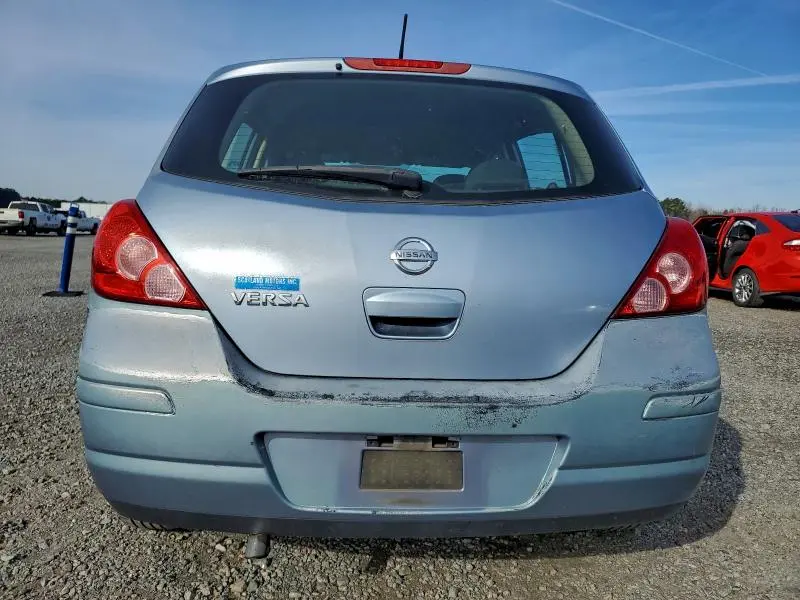 2010 NISSAN VERSA S  
