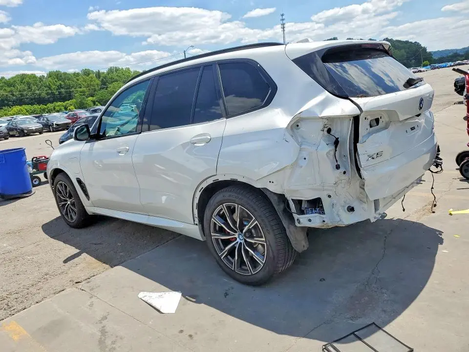 2025 BMW X5 XDRIVE50E  