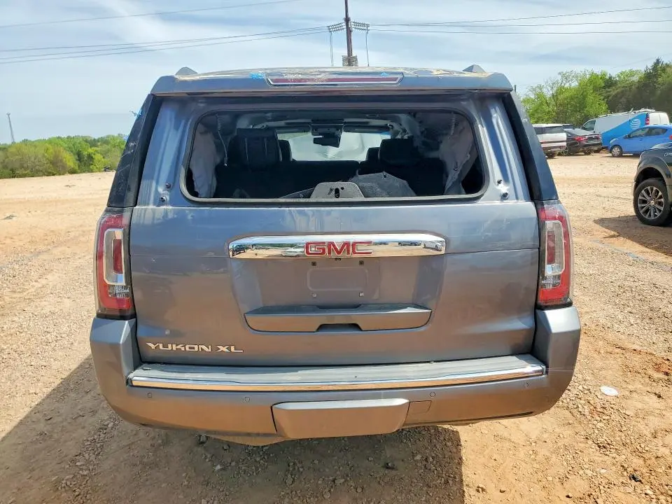 2018 GMC YUKON XL DENALI  