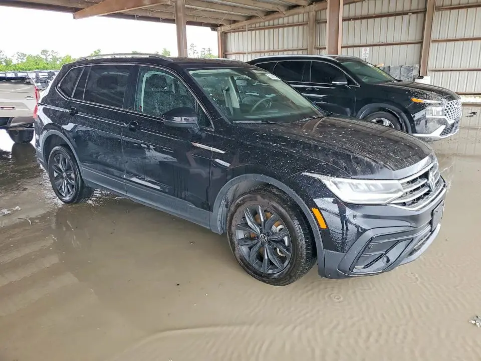 2024 VOLKSWAGEN TIGUAN SE  