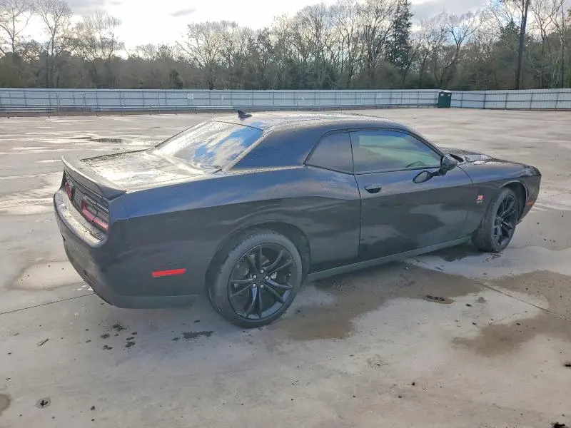 2016 DODGE CHALLENGER SXT  